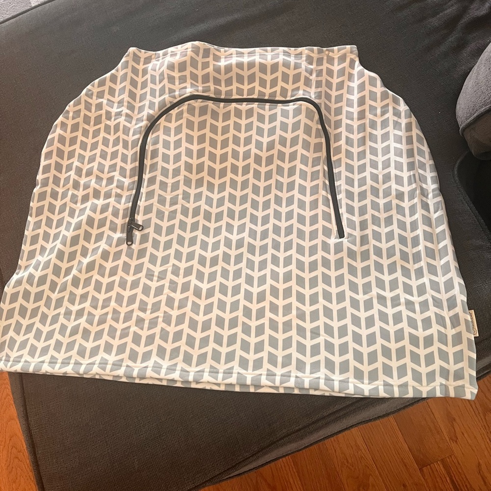 Baby car seat cover/ doubles to nursing cover, new without tag